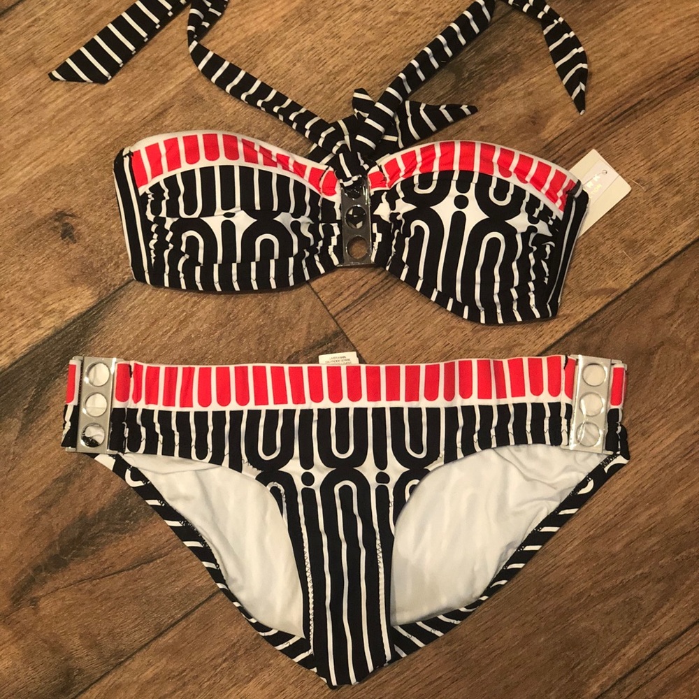 Trina Turk Bikini Set NWT (size Small)
